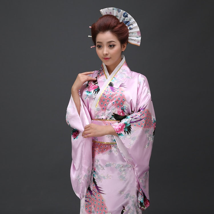kimono femme long rose japonais geisha